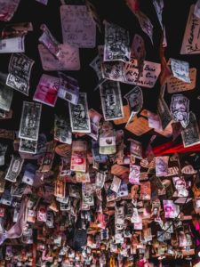 Qu'y a-t-il derrière les monnaies locales ?
